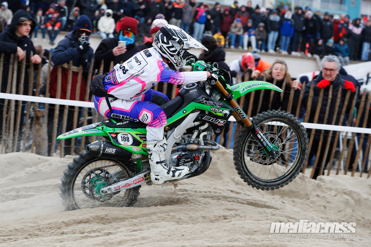 Mathis Valin winner on the beach at the Touquet