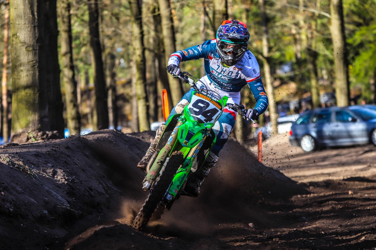 Sterke seizoenstart voor Laurense Motors – Kawasaki Racing Team in Heerde