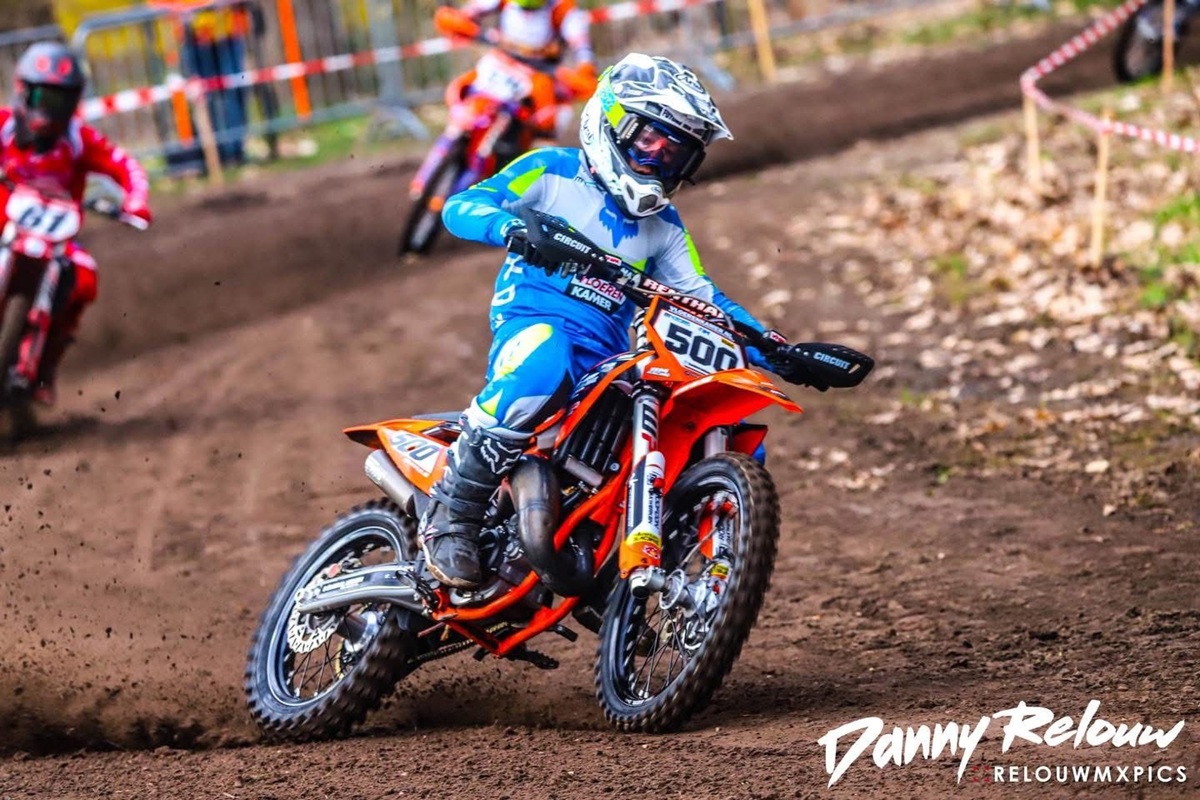 Kash van Hamond pakt dubbelzege in Lochem en sterk resultaat in Emmen