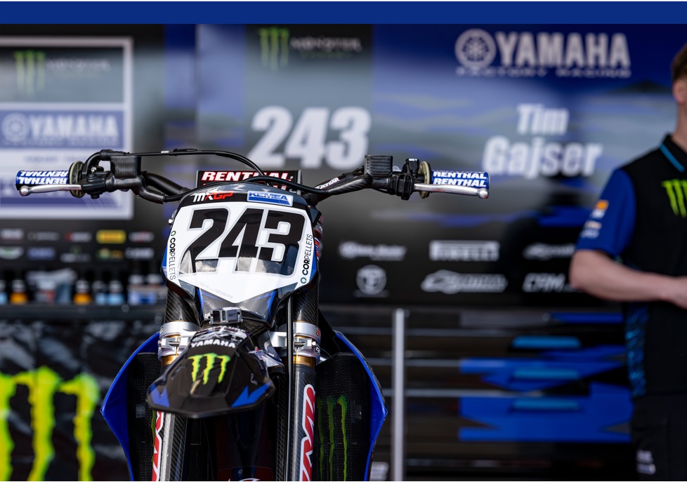 Tim Gajser zet punt achter seizoen door gebroken rib