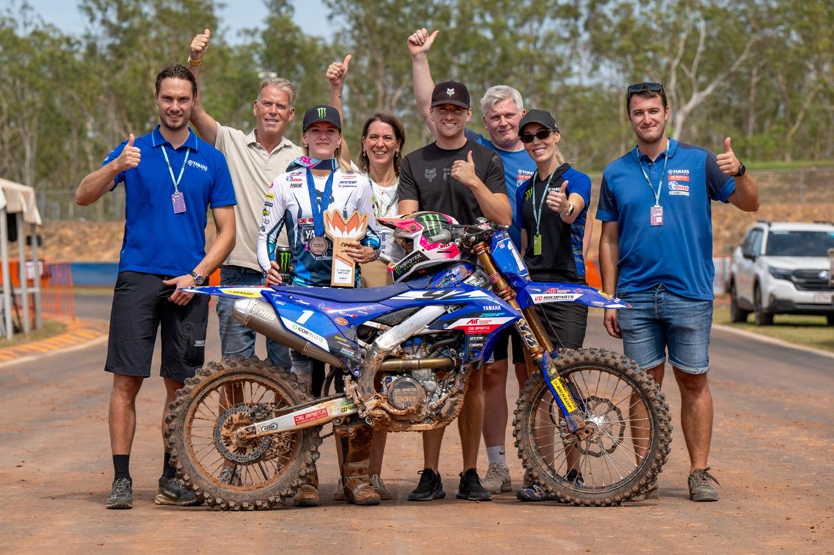 Lotte van Drunen sluit WMX-seizoen af met brons na tweede plaats in Australië