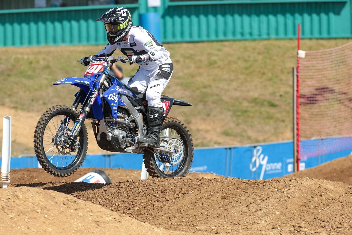 Maxime Desprey voor Bruggen Tweewielers aan de start bij Dutch Supercross in Assen